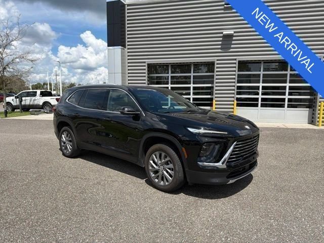 Used 2025 Buick Enclave Preferred FWD image 1