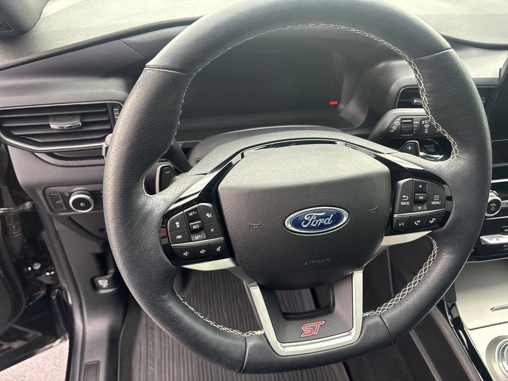 Certified 2023 Ford Explorer ST w/ Equipment Group 401A AWD/4WD image 13