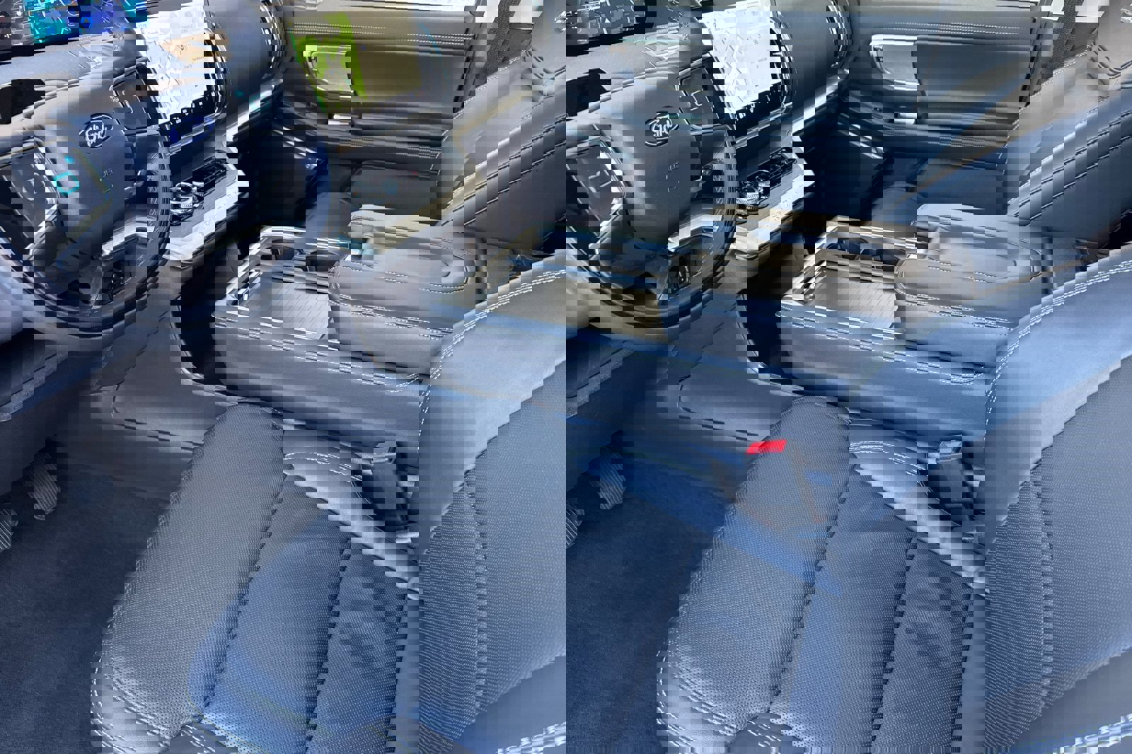 Certified 2025 Ford Expedition Max Platinum image 11