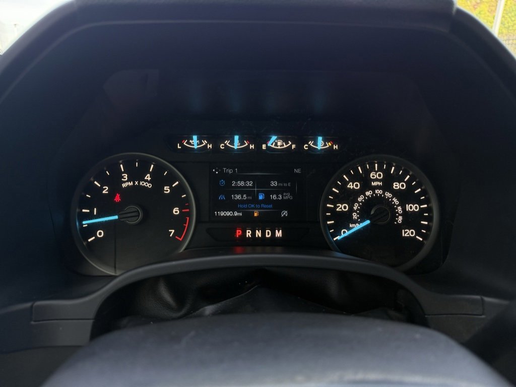 Certified 2019 Ford F150 XLT w/ Equipment Group 302A Luxury image 15