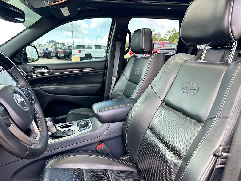 Used 2019 Jeep Grand Cherokee Overland AWD/4WD image 8