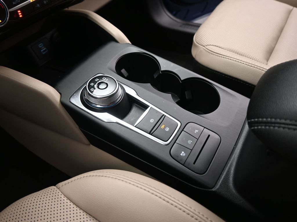 Certified 2022 Ford Escape Titanium w/ Class II Trailer Tow Package image 47