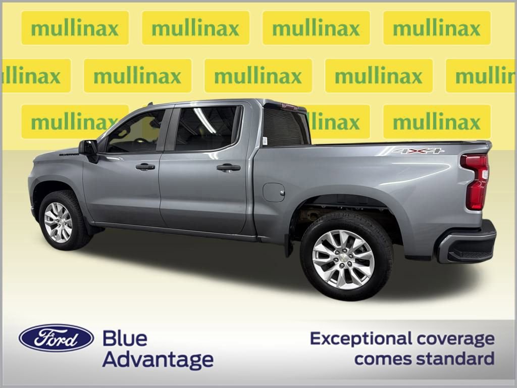 Used 2021 Chevrolet Silverado 1500 Custom w/ LPO, Dark Essentials Package image 3