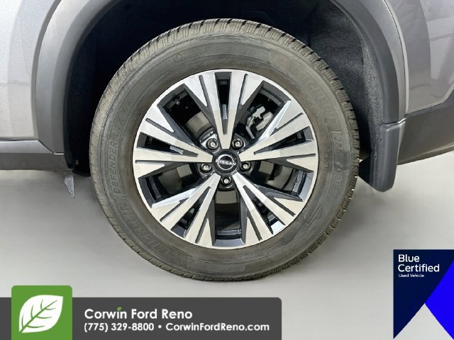 Used 2023 Nissan Rogue SV AWD/4WD image 32