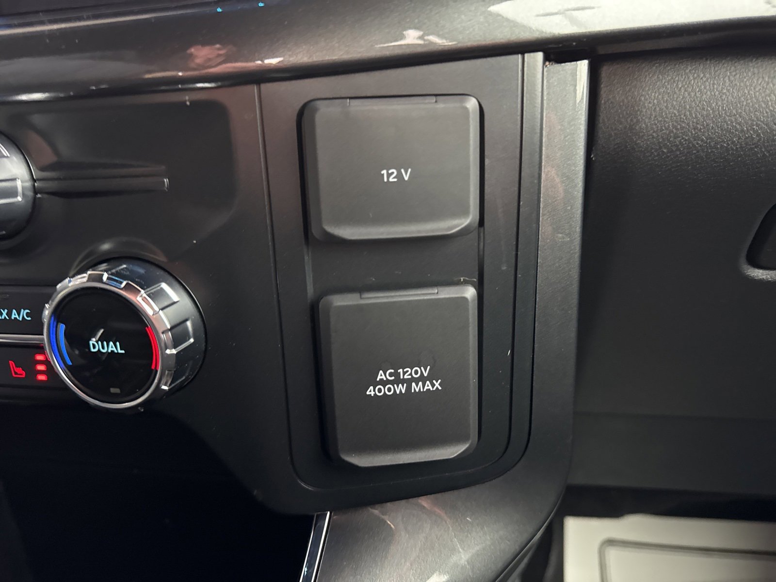 Certified 2022 Ford F150 XLT w/ Equipment Group 302A High image 38