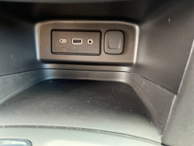 Used 2024 Chevrolet Equinox RS FWD image 35