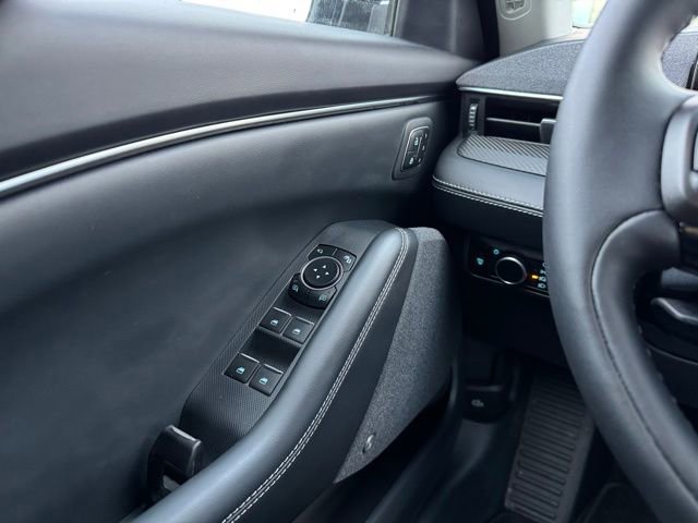 Certified 2025 Ford Mustang Mach-E Premium image 35