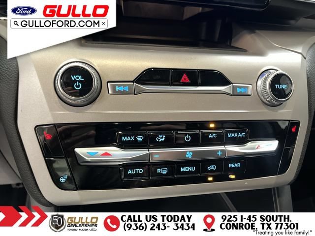 Certified 2023 Ford Explorer XLT w/ Equipment Group 202A RWD image 27