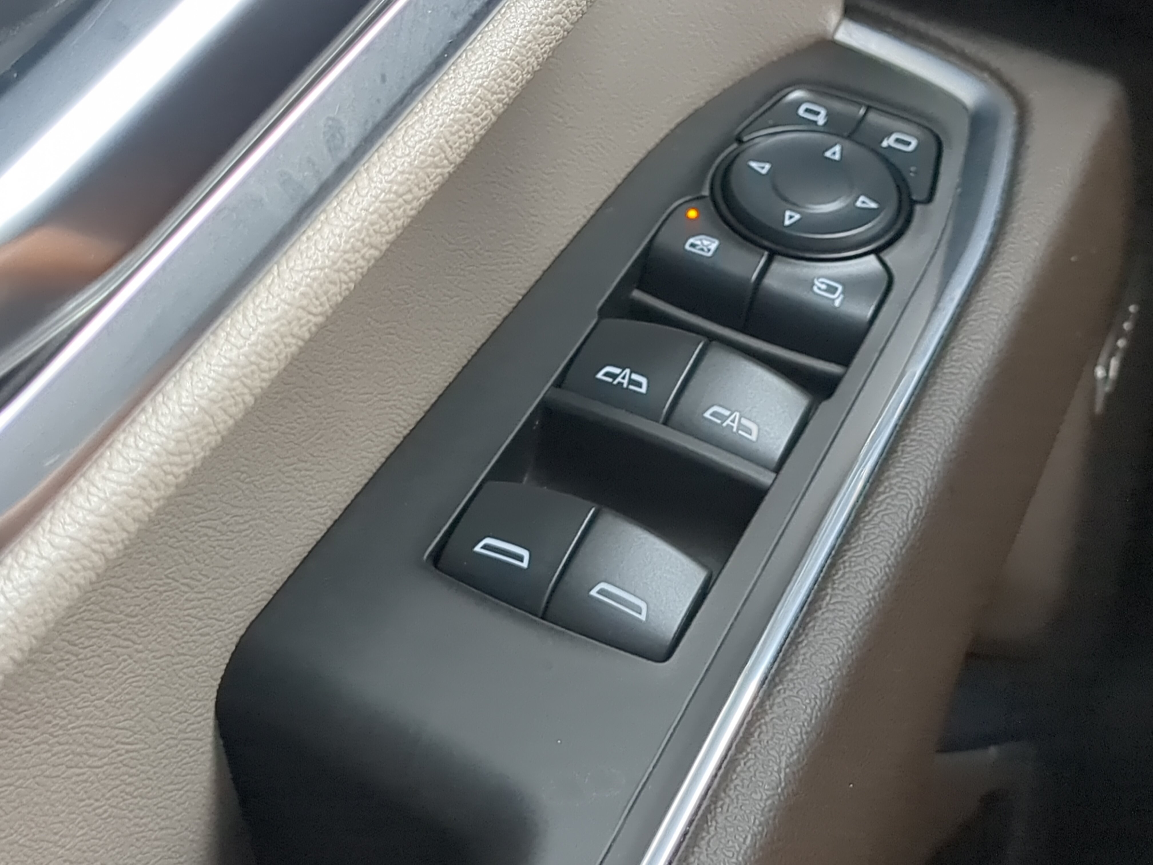 Used 2025 GMC Sierra 1500 SLT w/ SLT Premium Plus Package AWD/4WD image 23