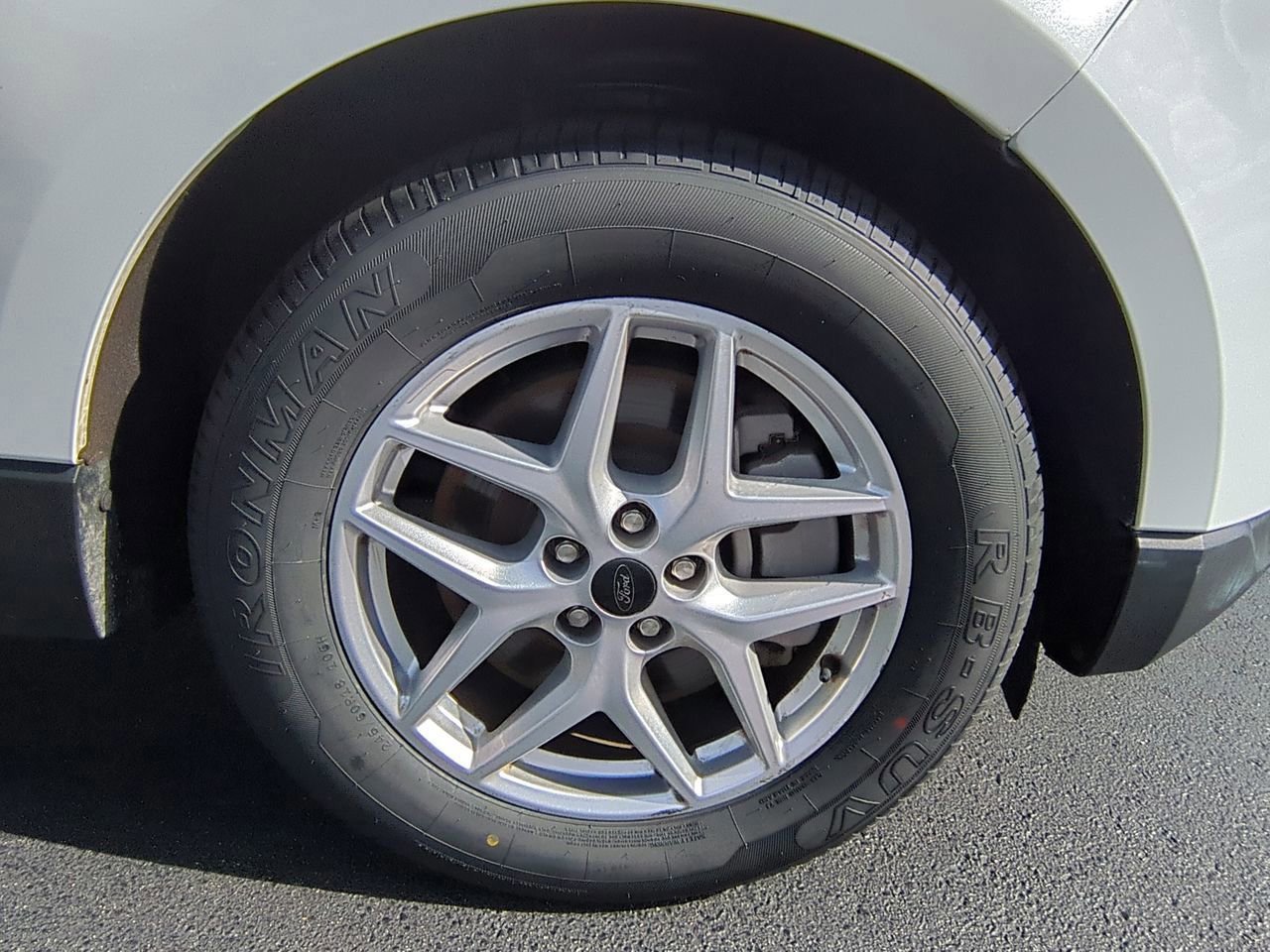 Certified 2023 Ford Edge SEL image 11