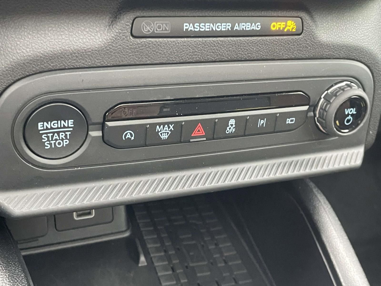 Certified 2025 Ford Bronco Sport Outer Banks w/ Outer Banks Tech Package+ AWD/4WD image 21