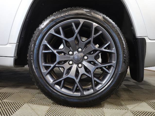 Used 2023 Jeep Grand Cherokee L Summit image 24