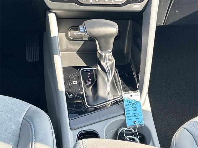 Used 2022 Kia Niro LXS image 16