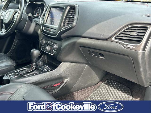 Used 2019 Jeep Cherokee Trailhawk AWD/4WD image 23