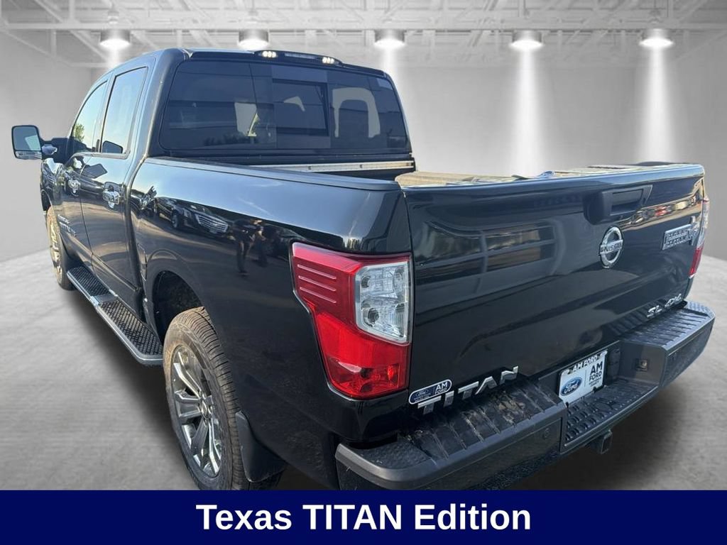 Used 2018 Nissan Titan SL w/ Texas Titan Edition AWD/4WD image 3