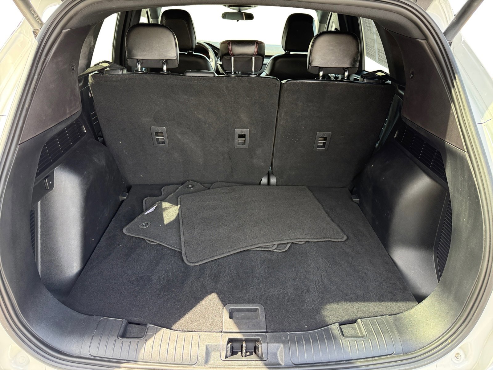 Certified 2024 Ford Escape ST-Line w/ Tech Pack #1 FWD image 17