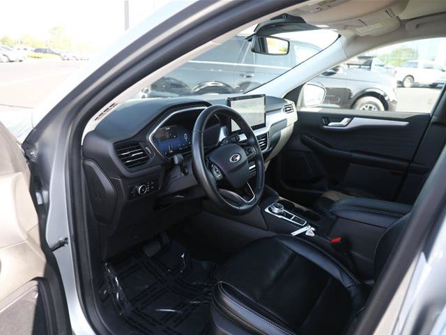 Certified 2024 Ford Escape Platinum AWD/4WD image 3