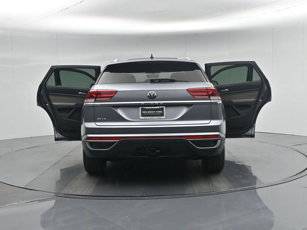 Used 2023 Volkswagen Atlas Cross Sport SE w/ Panoramic Sunroof Package image 55
