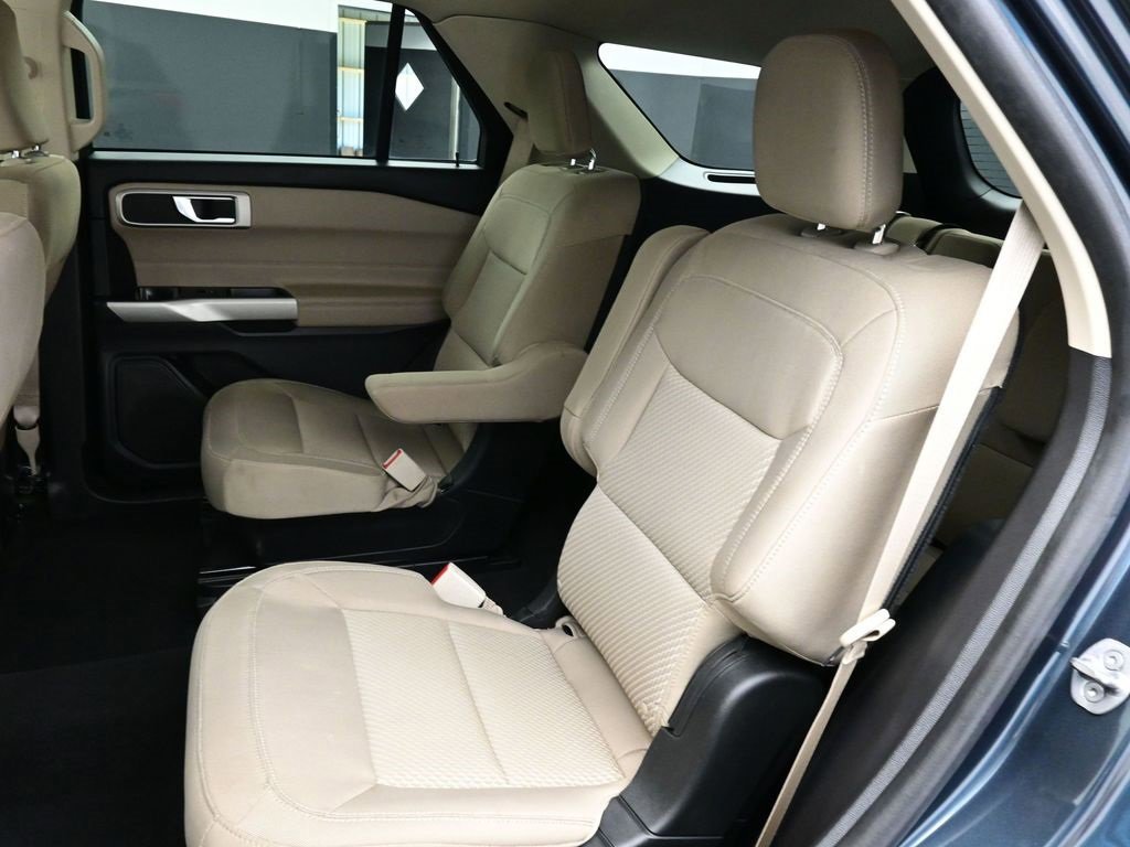 Certified 2022 Ford Explorer XLT w/ Class IV Trailer Tow Package image 41