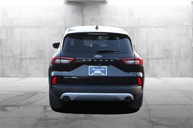 Certified 2024 Ford Escape Active w/ Cold Weather Package image 4