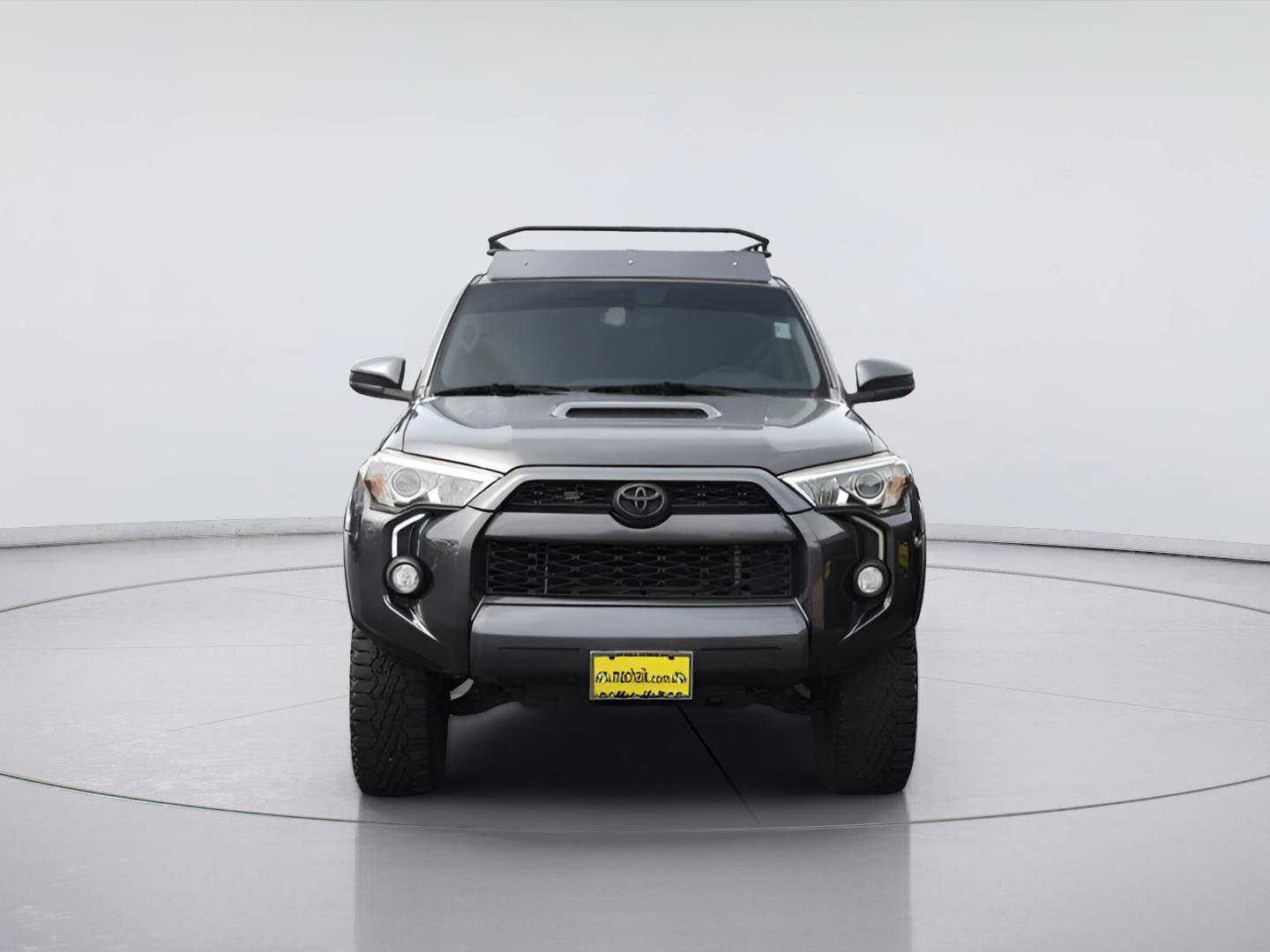Used 2018 Toyota 4Runner TRD Off-Road AWD/4WD image 3