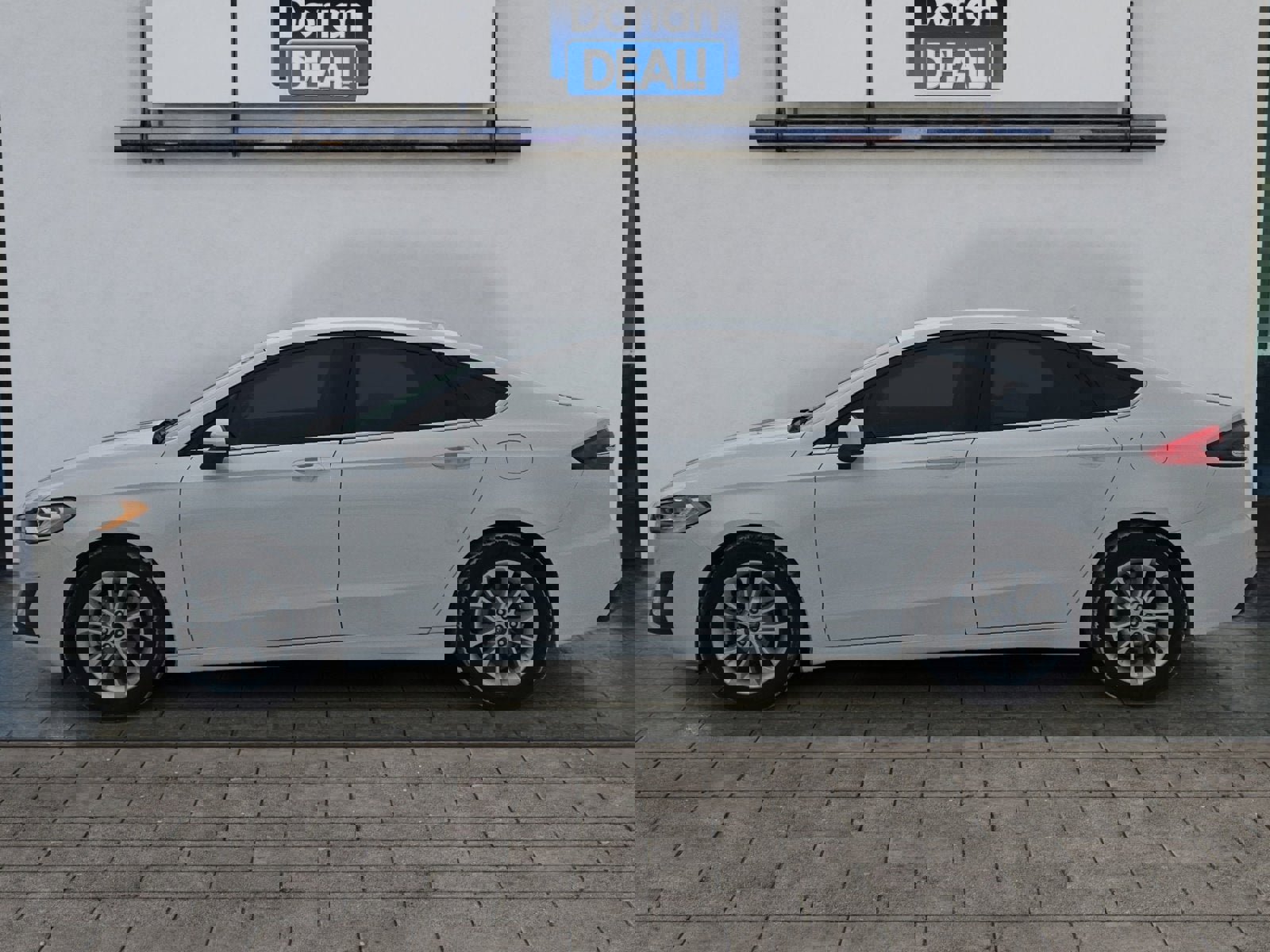 Certified 2020 Ford Fusion SE image 6