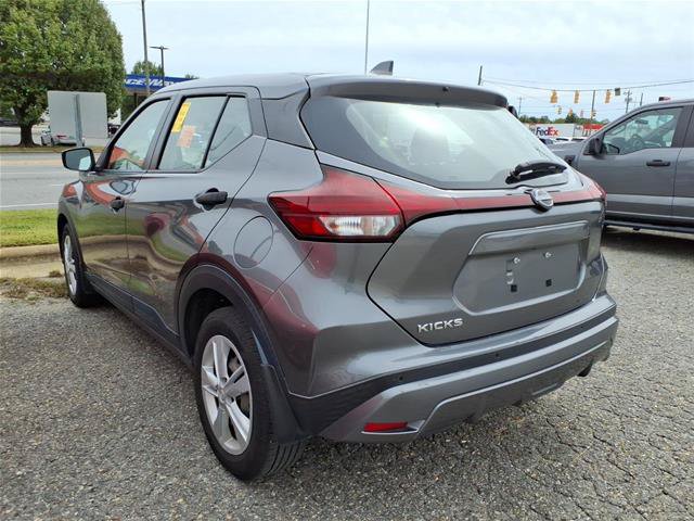 Used 2024 Nissan Kicks S FWD image 4
