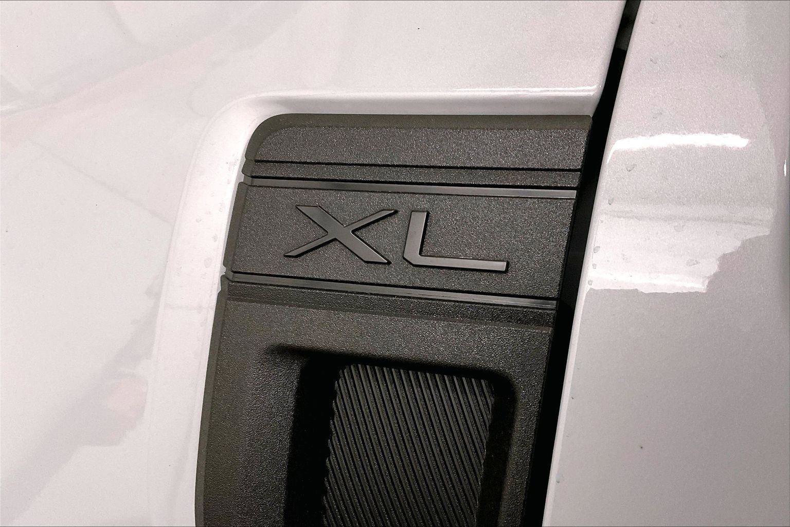 Certified 2025 Ford Maverick XL w/ Equipment Group 102A image 13