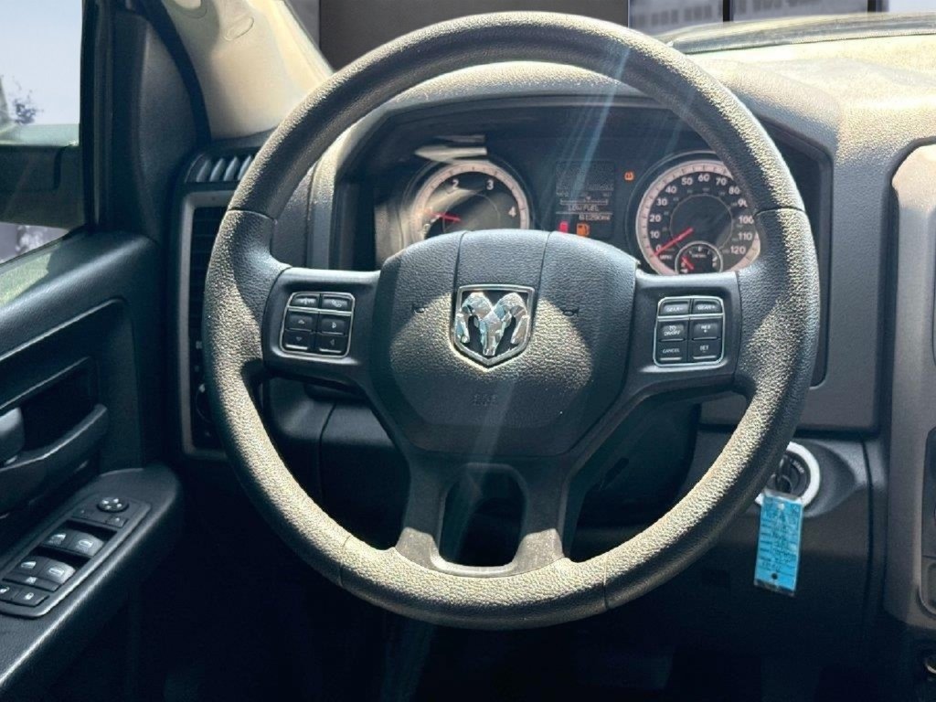 Used 2019 RAM 1500 Tradesman w/ Chrome Appearance Group RWD image 15