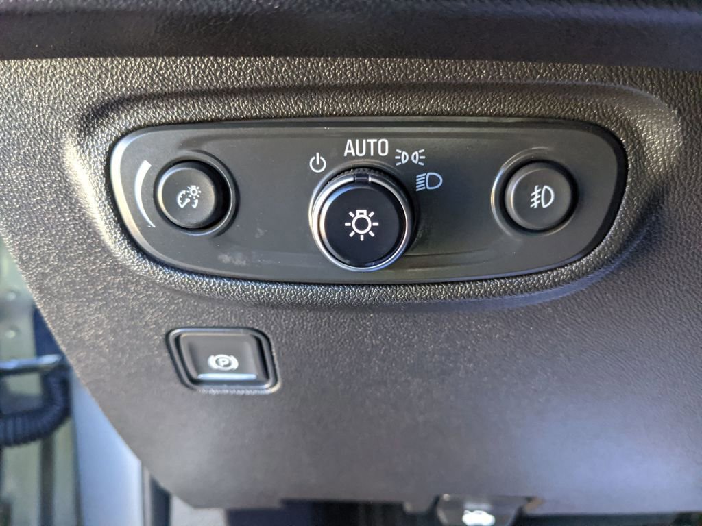 Used 2024 GMC Terrain SLT image 14