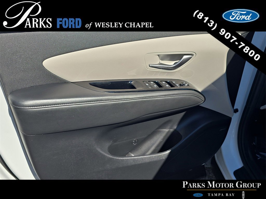 Used 2022 Hyundai Tucson Limited image 16