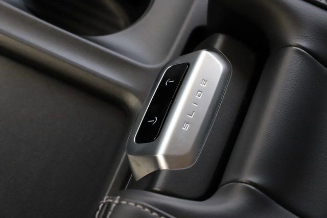 Certified 2025 Ford Expedition Platinum w/ Driver's Package image 34