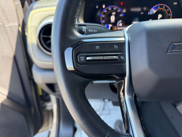 Used 2024 Chevrolet Colorado ZR2 w/ Technology Package AWD/4WD image 12