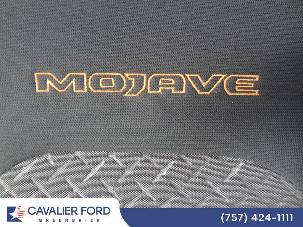 Used 2024 Jeep Gladiator Mojave w/ Technology Group AWD/4WD image 7