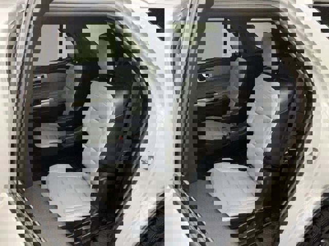 Certified 2021 Ford Explorer XLT w/ Equipment Group 202A image 14