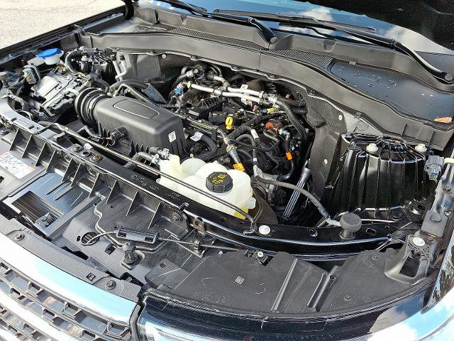 Certified 2024 Ford Explorer XLT w/ Equipment Group 202A image 28