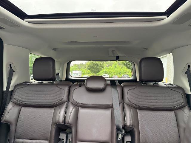 Certified 2025 Ford Expedition Platinum w/ Platinum Ultimate Package AWD/4WD image 31