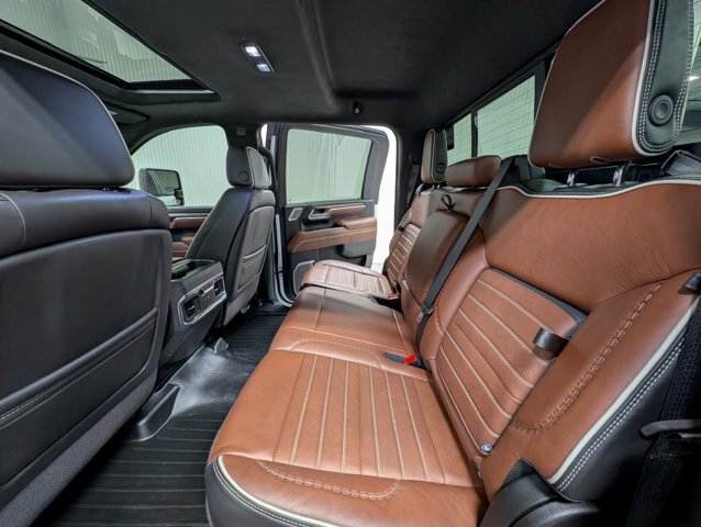 Used 2025 GMC Sierra 2500 Denali Ultimate AWD/4WD image 16