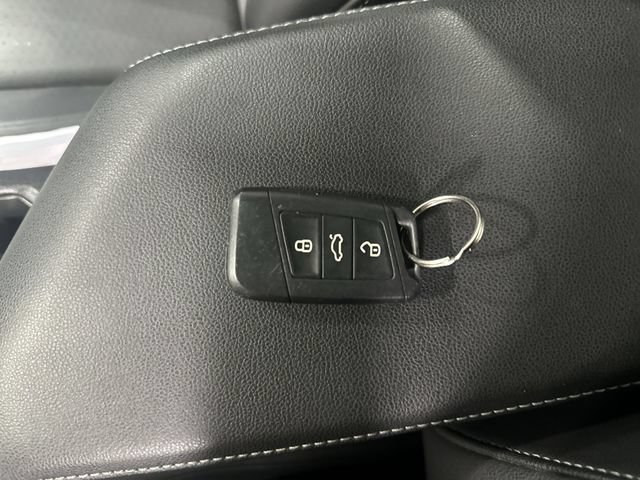 Used 2019 Volkswagen Jetta SE FWD image 34