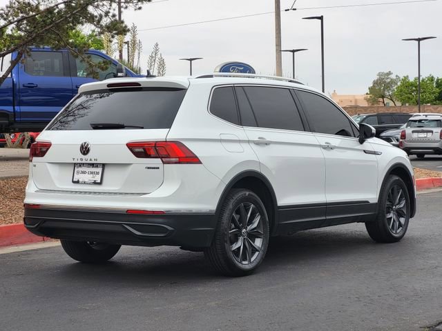 Used 2022 Volkswagen Tiguan SE w/ Panoramic Sunroof Package AWD/4WD image 7