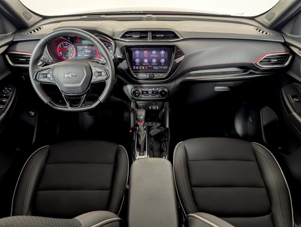 Used 2022 Chevrolet TrailBlazer RS w/ Sun and Liftgate Package FWD image 14