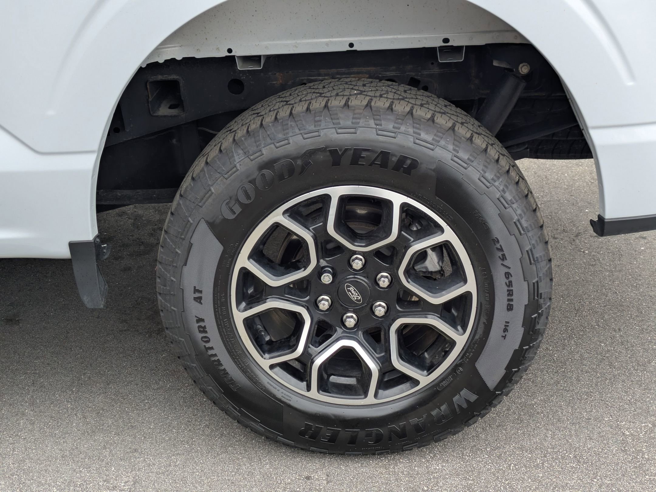 Certified 2022 Ford F150 XLT w/ Equipment Group 302A High image 8