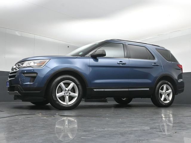Certified 2018 Ford Explorer XLT FWD image 39