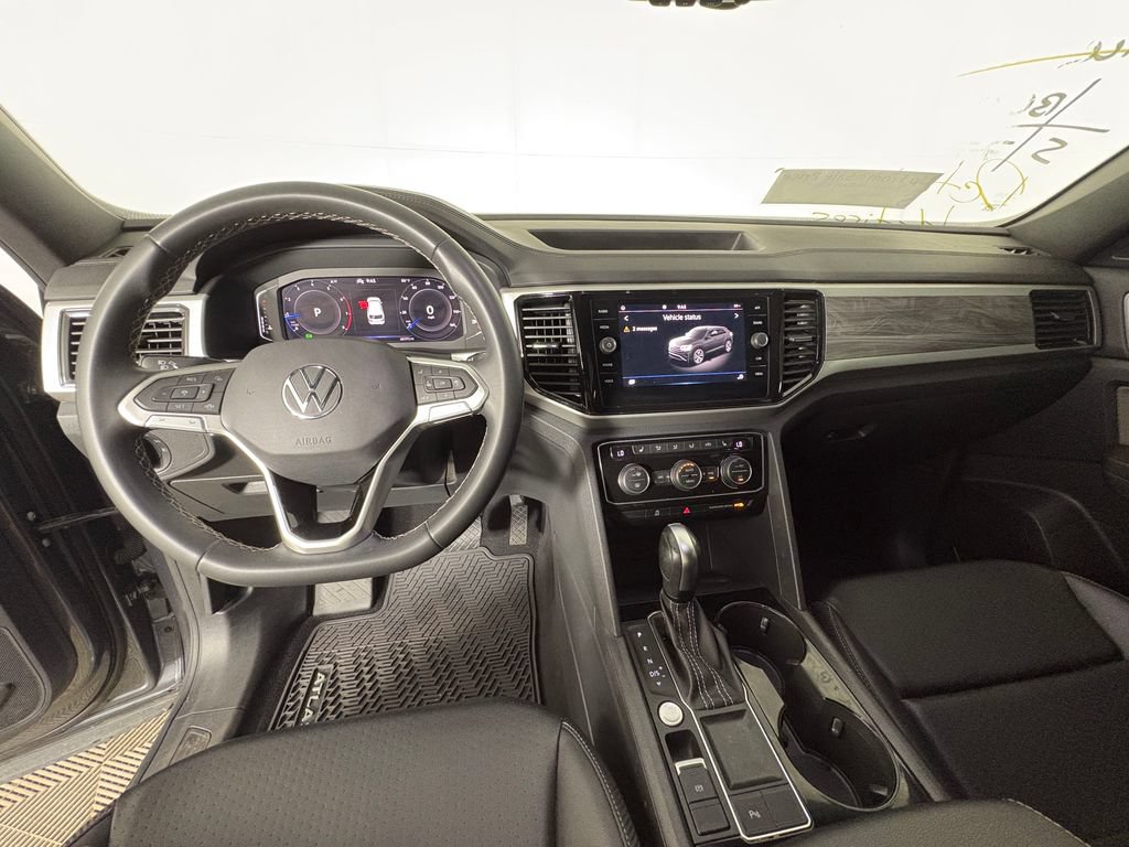 Used 2023 Volkswagen Atlas Cross Sport SE FWD image 6