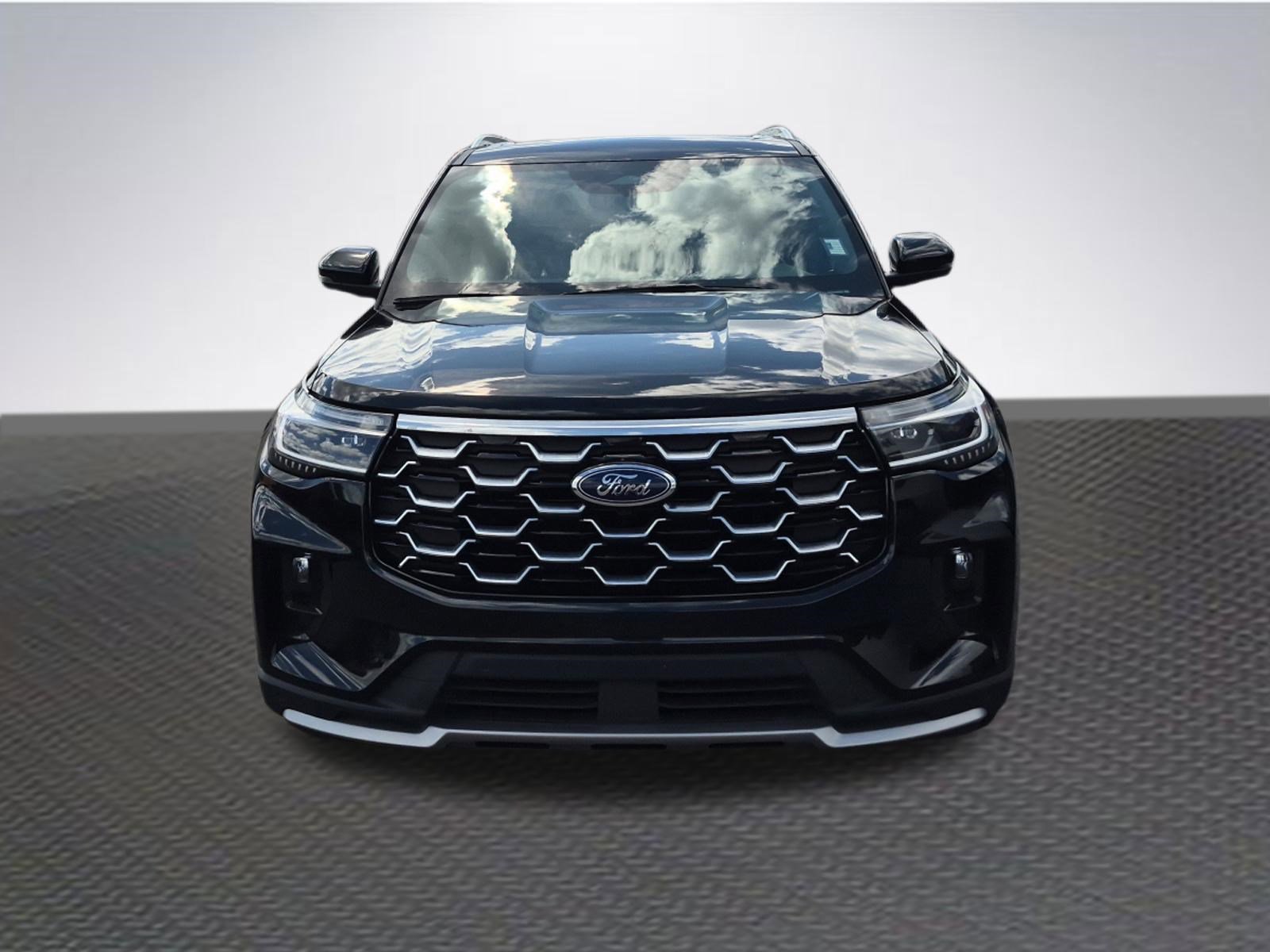Certified 2025 Ford Explorer Platinum image 3