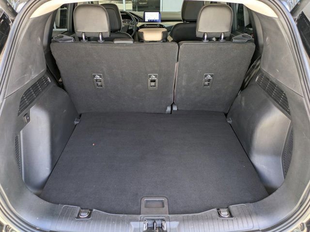 Certified 2020 Ford Escape SEL image 18