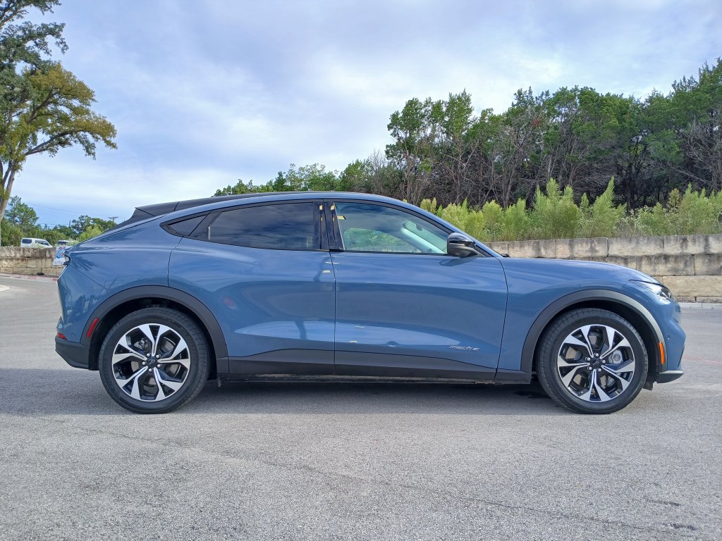 Certified 2024 Ford Mustang Mach-E Select RWD image 2
