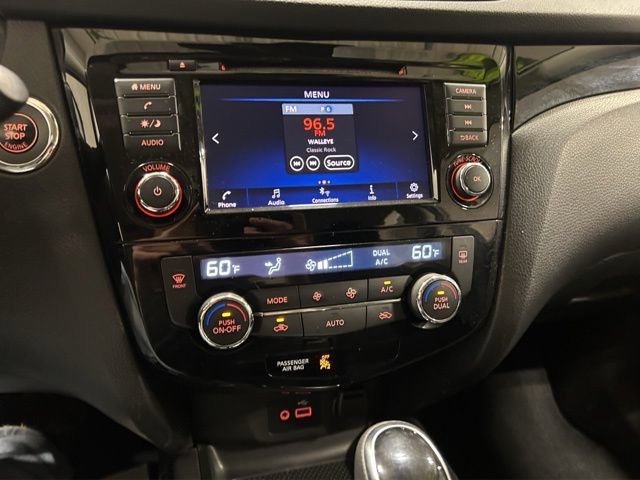 Used 2019 Nissan Rogue Sport SV AWD/4WD image 17