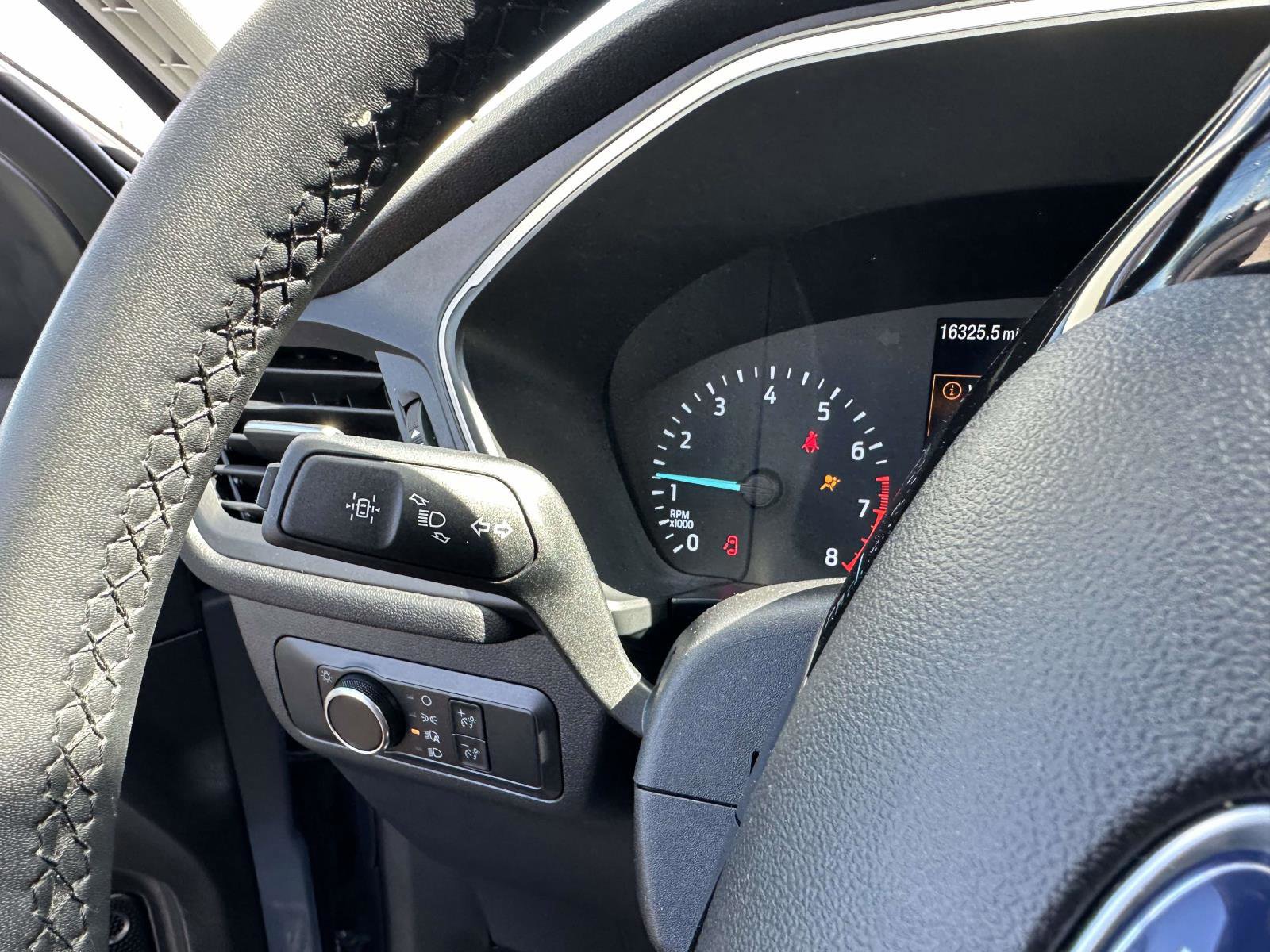 Certified 2022 Ford Escape SE w/ Cold Weather Package image 30