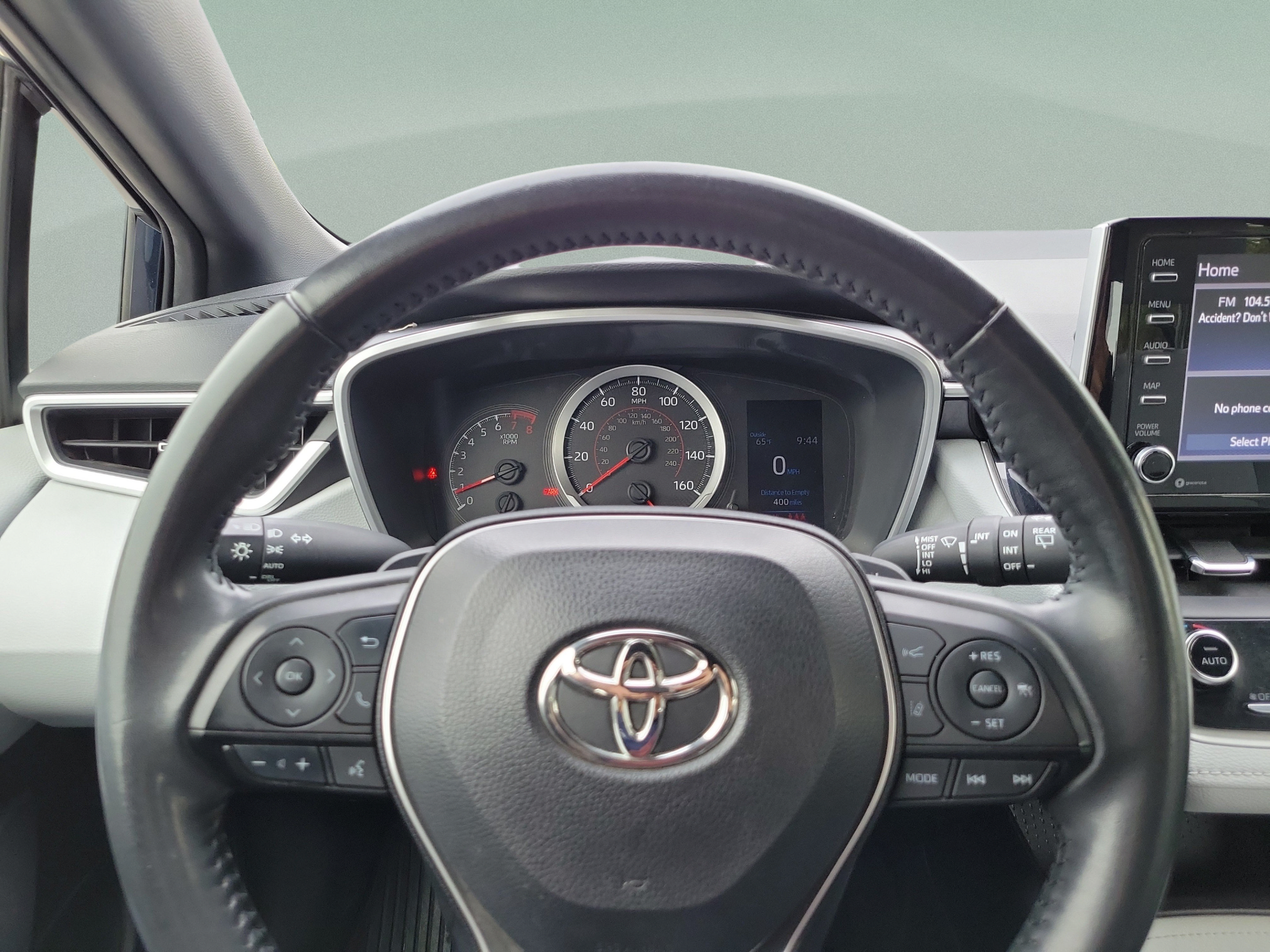 Used 2022 Toyota Corolla SE w/ SE Preferred Package FWD image 19